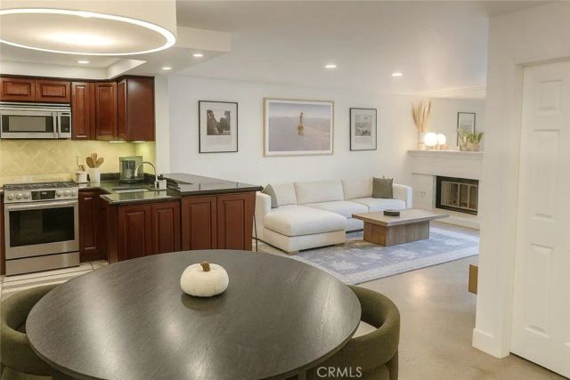 8512 Tuscany 222, Playa Del Rey, CA 90293