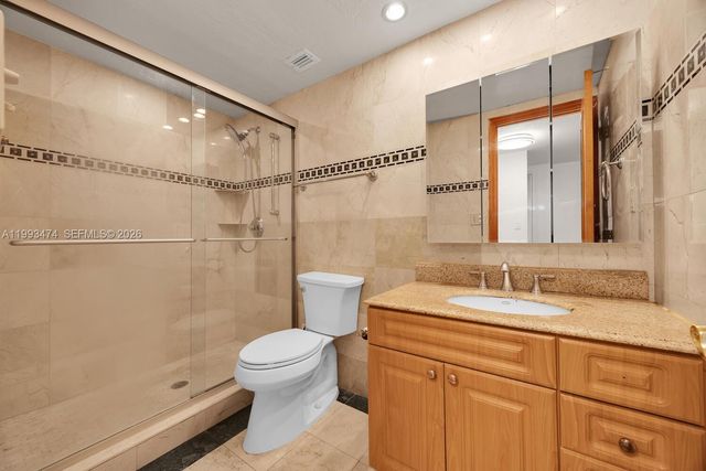 100 Edgewater Dr 207, Coral Gables, FL 33133