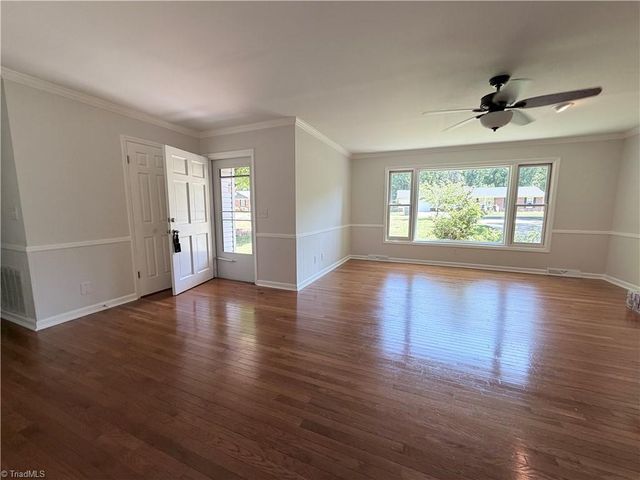 222 Pleasantview Drive, King, NC 27021