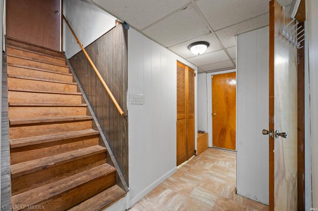 3718 Surrey Lane, South Bend, IN 46628