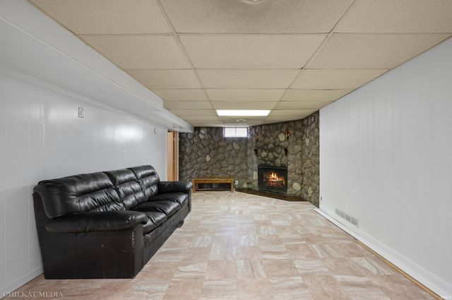 3718 Surrey Lane, South Bend, IN 46628