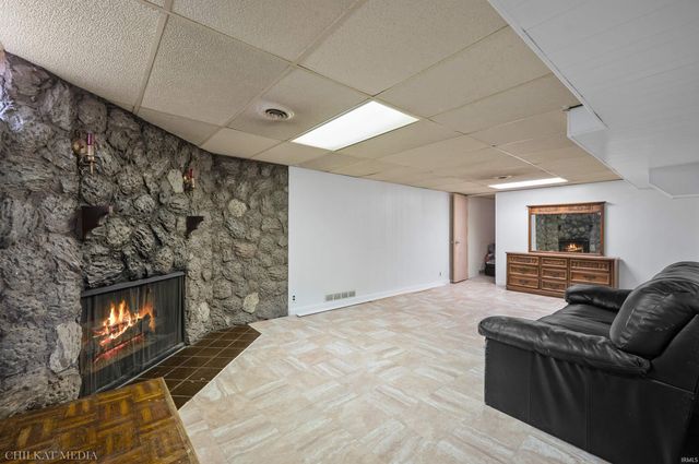 3718 Surrey Lane, South Bend, IN 46628