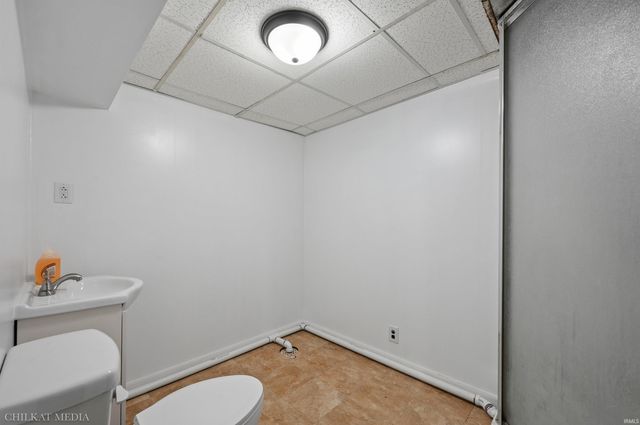 3718 Surrey Lane, South Bend, IN 46628
