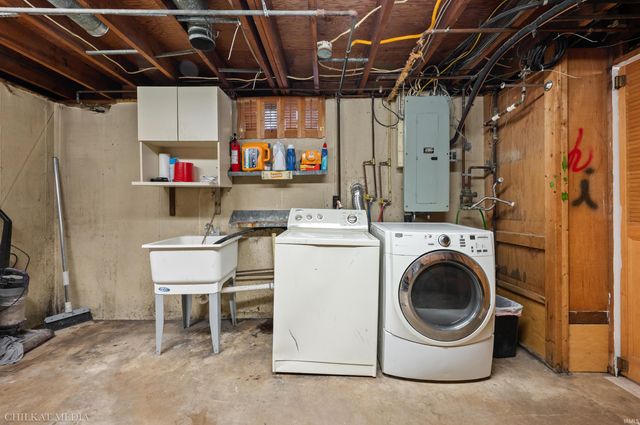 3718 Surrey Lane, South Bend, IN 46628