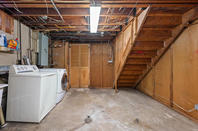 3718 Surrey Lane, South Bend, IN 46628