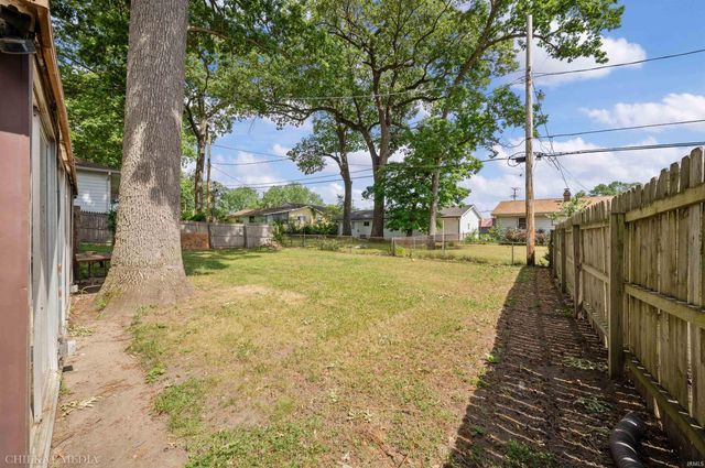 3718 Surrey Lane, South Bend, IN 46628