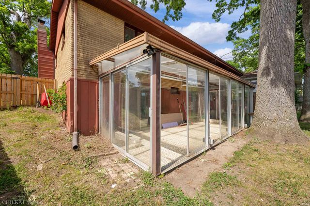 3718 Surrey Lane, South Bend, IN 46628