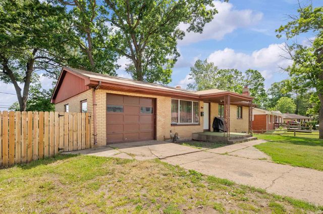 3718 Surrey Lane, South Bend, IN 46628