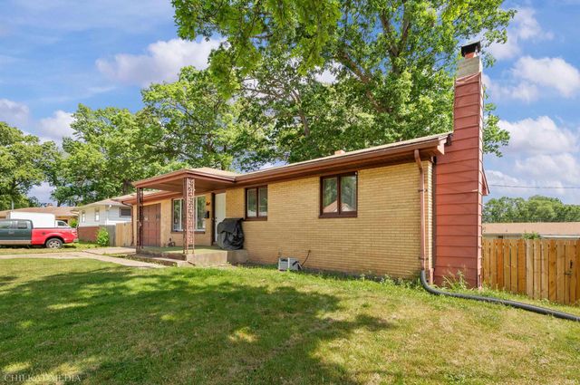 3718 Surrey Lane, South Bend, IN 46628