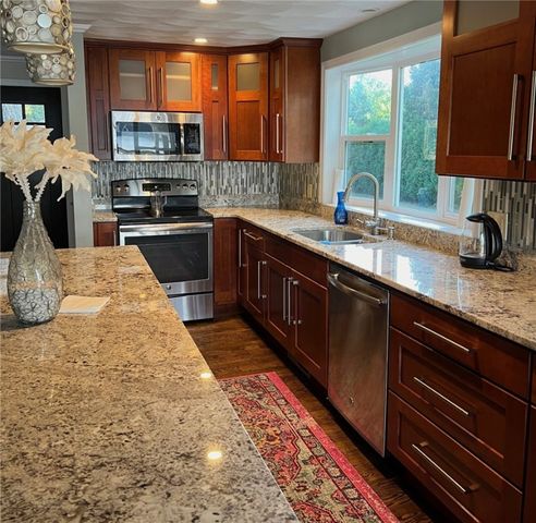 242 Shady Valley Road, Coventry, RI 02816