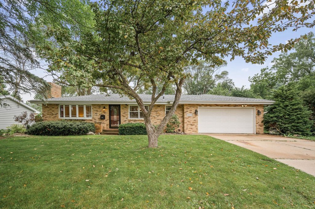 10832 Upton Avenue S, Bloomington, MN 55431