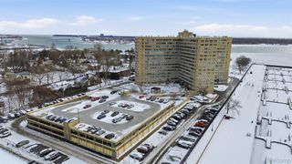 8900 E Jefferson Avenue 603, Detroit, MI 48214