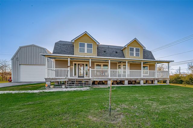 206 S Idaho Street, La Porte, TX 77571