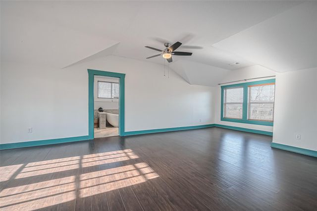 206 S Idaho Street, La Porte, TX 77571