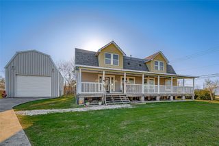 206 S Idaho Street, La Porte, TX 77571