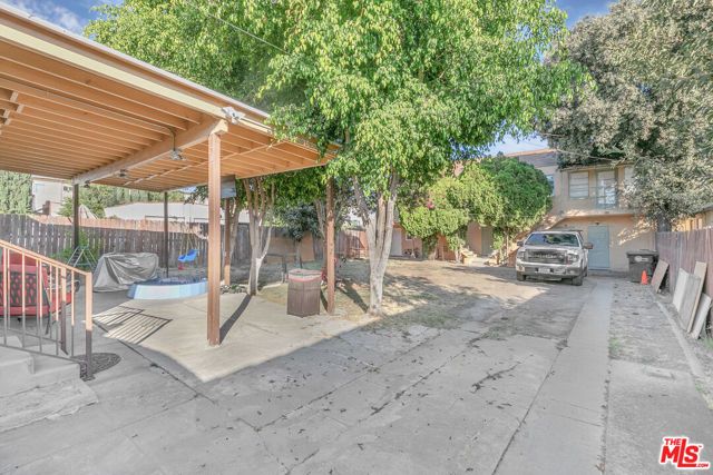 1042 Sonora Avenue B, Glendale, CA 91201