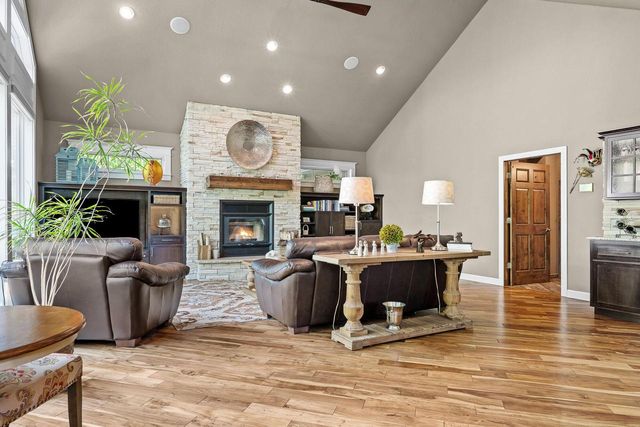 N5295 Innsbruck ROAD N, West Salem, WI 54669