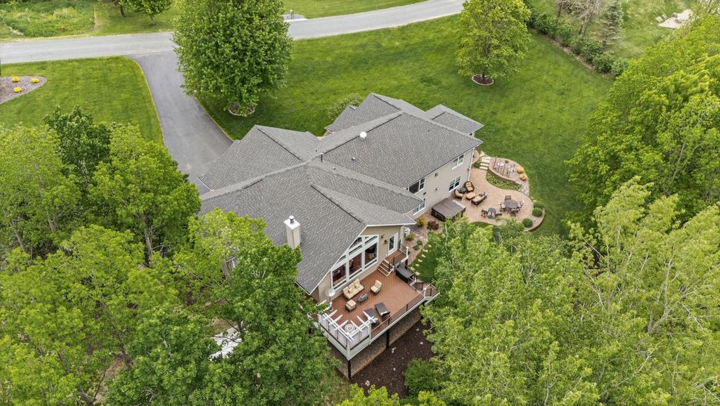 N5295 Innsbruck ROAD N, West Salem, WI 54669