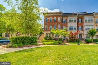 510 OVERLOOK PARK DR #32, Oxon Hill, MD 20745
