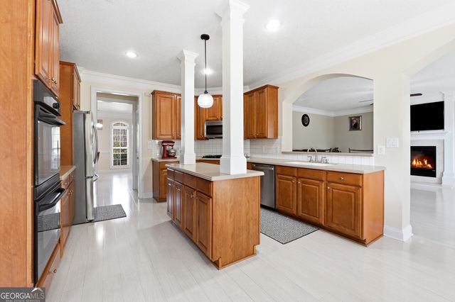 100 Saint Clair Court, Fayetteville, GA 30214