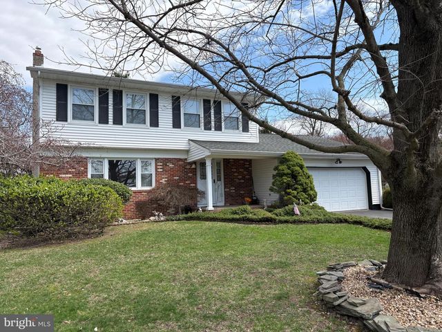 7 MELODY CT, Hamilton, NJ 08620