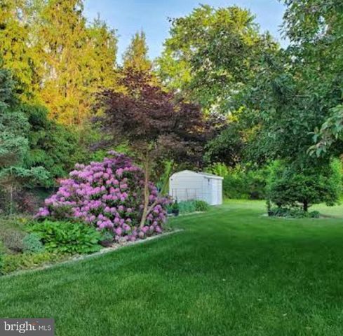 7 MELODY CT, Hamilton, NJ 08620