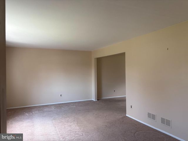 7 MELODY CT, Hamilton, NJ 08620