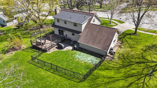 2904 Tensleep TERRACE, Waukesha, WI 53188