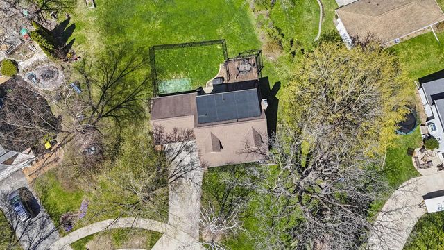 2904 Tensleep TERRACE, Waukesha, WI 53188