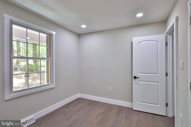 26530 FOREST HALL DR, Mechanicsville, MD 20659