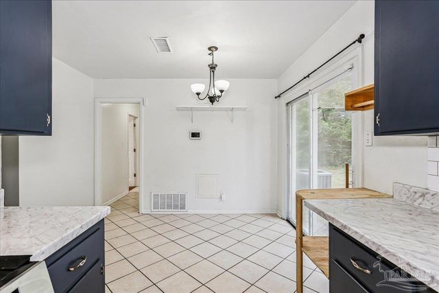 918 Montclair Rd, Pensacola, FL 32505