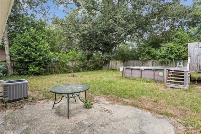 918 Montclair Rd, Pensacola, FL 32505