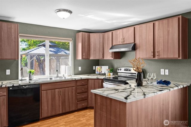 7943 4th Court SE, Lacey, WA 98503