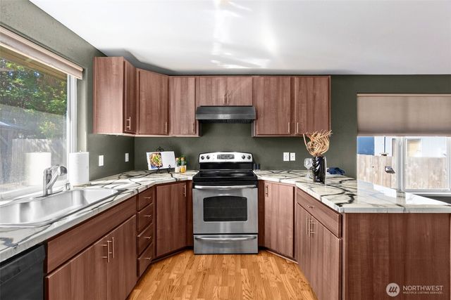 7943 4th Court SE, Lacey, WA 98503