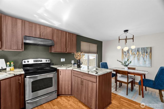 7943 4th Court SE, Lacey, WA 98503