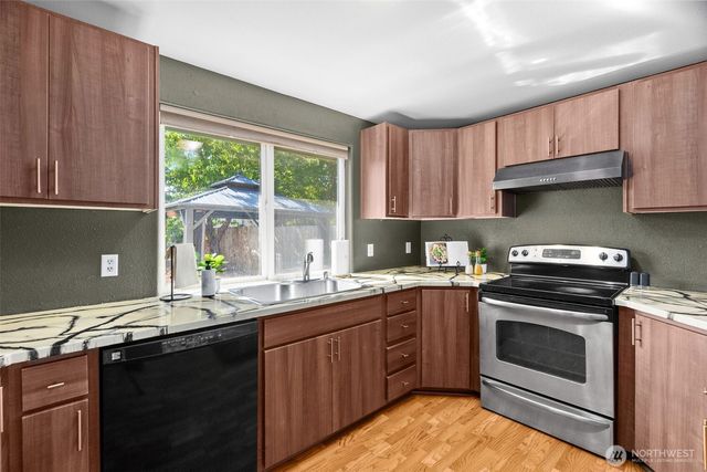 7943 4th Court SE, Lacey, WA 98503