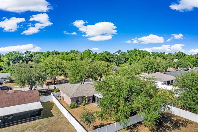 127 WINSTON MANOR CIRCLE, Seffner, FL 33584