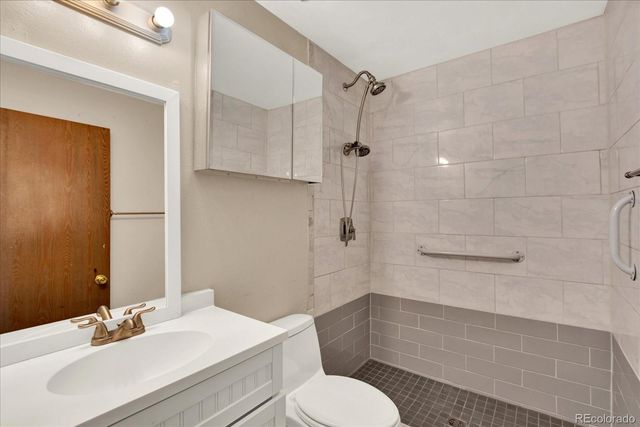 19691 E Navarro Place, Aurora, CO 80013