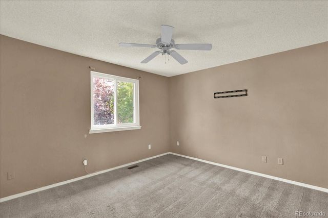 19691 E Navarro Place, Aurora, CO 80013