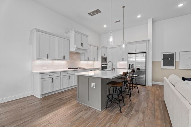 28096 Woodland Bend Way, Spring, TX 77386