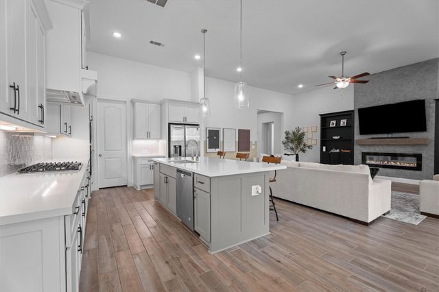 28096 Woodland Bend Way, Spring, TX 77386