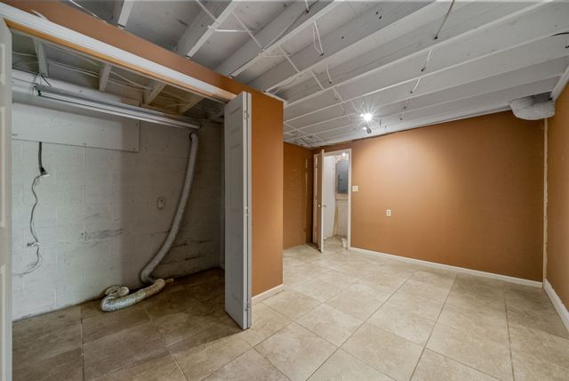 809 Pollard Rd, Clarksville, TN 37042