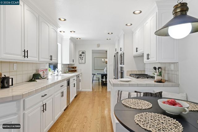 417 Persimmon Rd, Walnut Creek, CA 94598