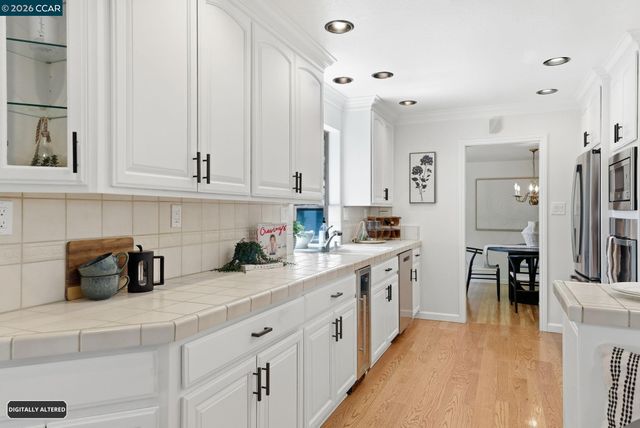 417 Persimmon Rd, Walnut Creek, CA 94598
