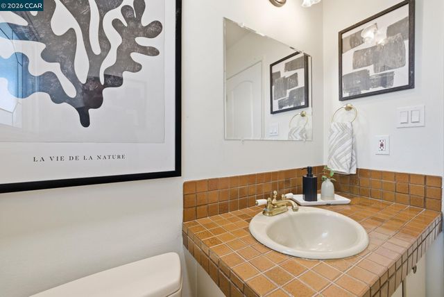 417 Persimmon Rd, Walnut Creek, CA 94598