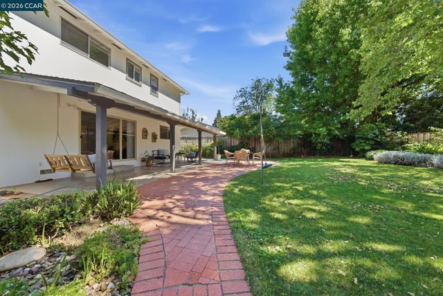 417 Persimmon Rd, Walnut Creek, CA 94598