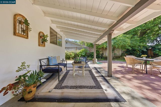 417 Persimmon Rd, Walnut Creek, CA 94598