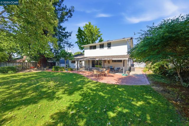417 Persimmon Rd, Walnut Creek, CA 94598