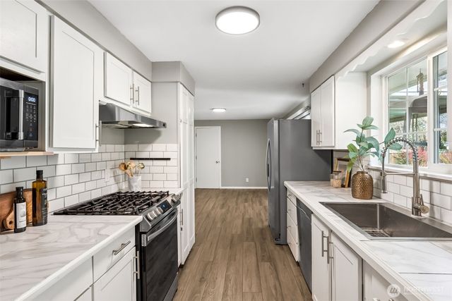 4424 Montclair Drive SE, Lacey, WA 98503