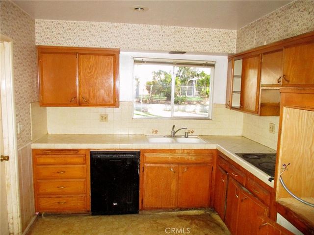 26750 Saint Andrews Drive, Menifee, CA 92586